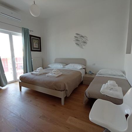 Via Genova 31 Apartment Бари Екстериор снимка