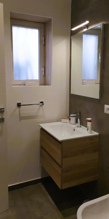 Via Genova 31 Apartment Бари Екстериор снимка