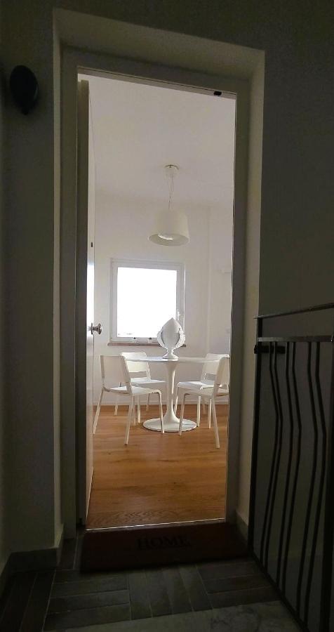 Via Genova 31 Apartment Бари Екстериор снимка